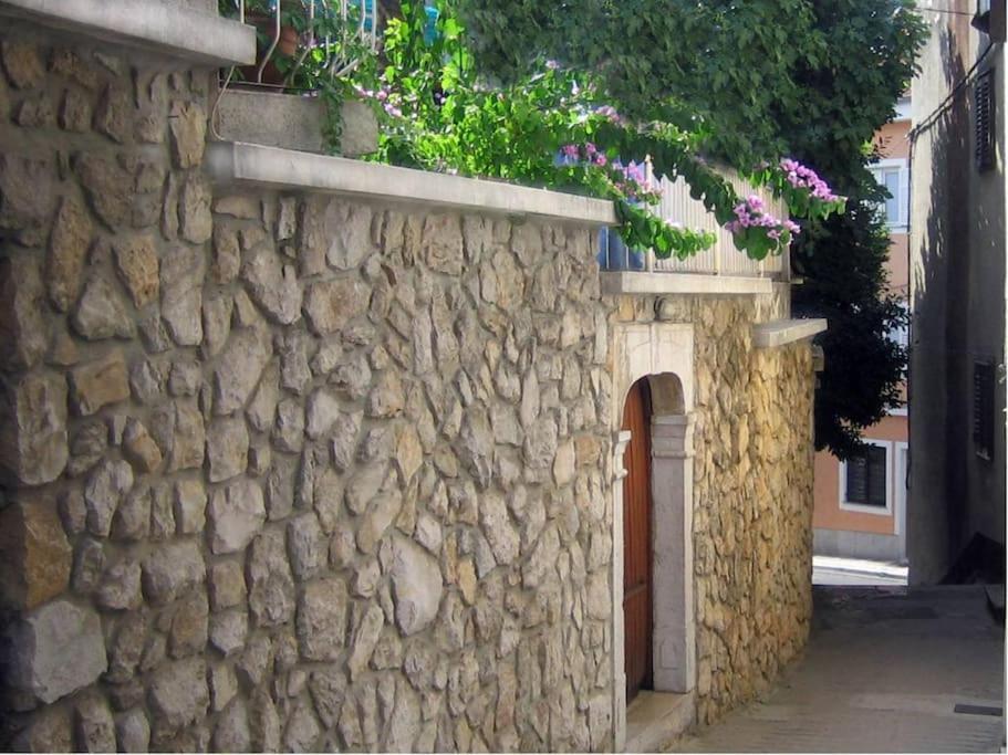 Ellity Apartment Crikvenica Exterior photo
